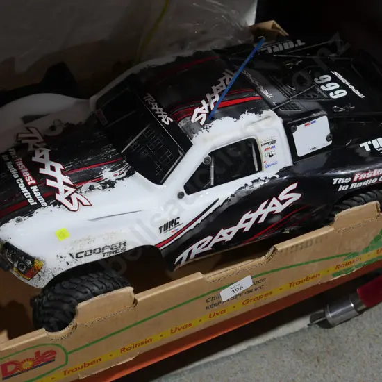 Remote control truck