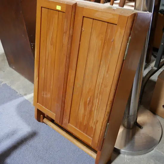 Small cabinet