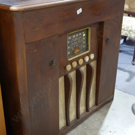 La Gloria radiogram, record player