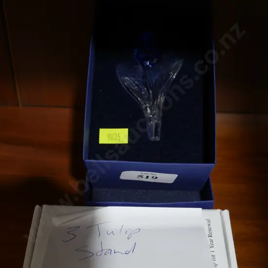 Swarovski tulip, blue