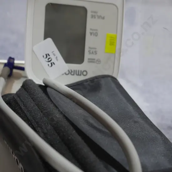 Blood pressure monitor