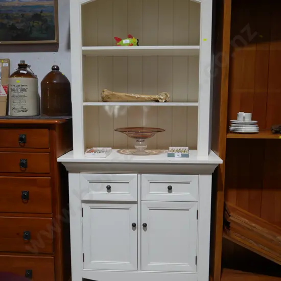 Hutch dresser