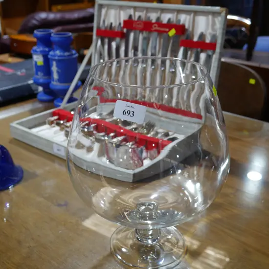 Large brandy balloon glass