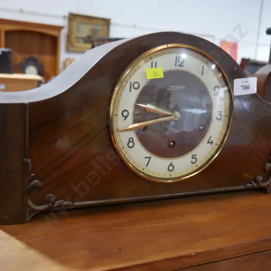 Mantle clock