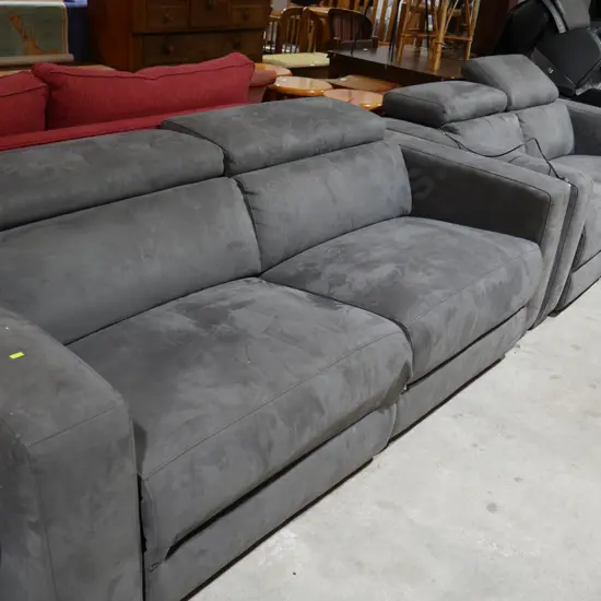 Electric 3 and 2 seater settees