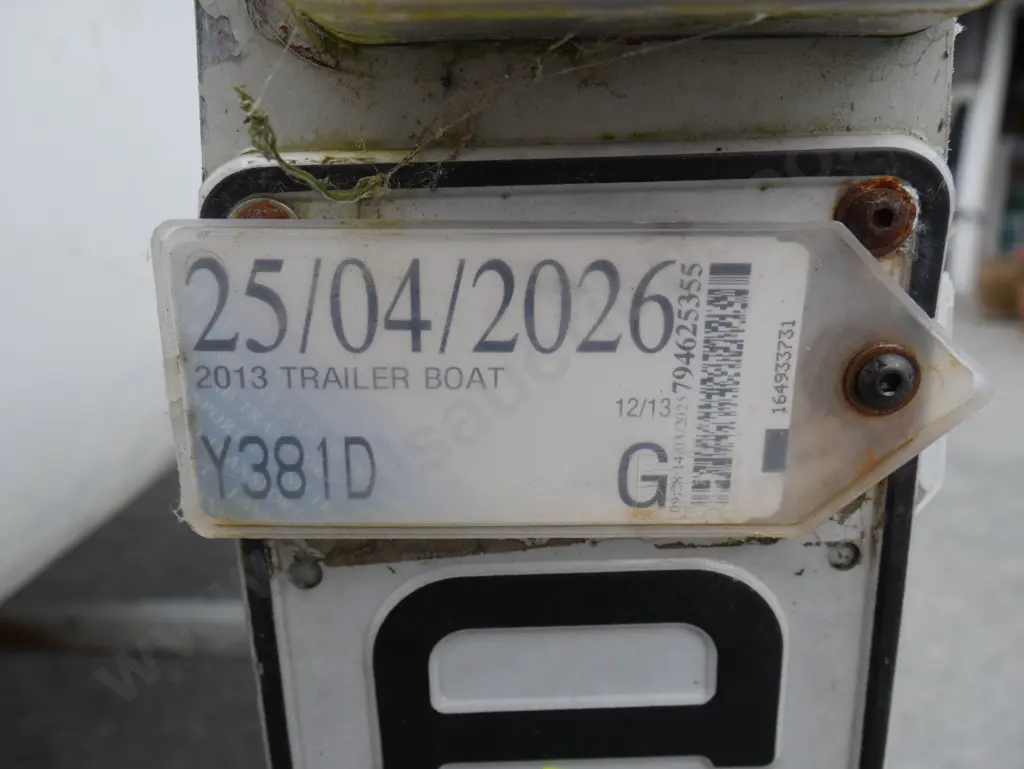 Boat and trailer, Honda outboard motor Image 1++