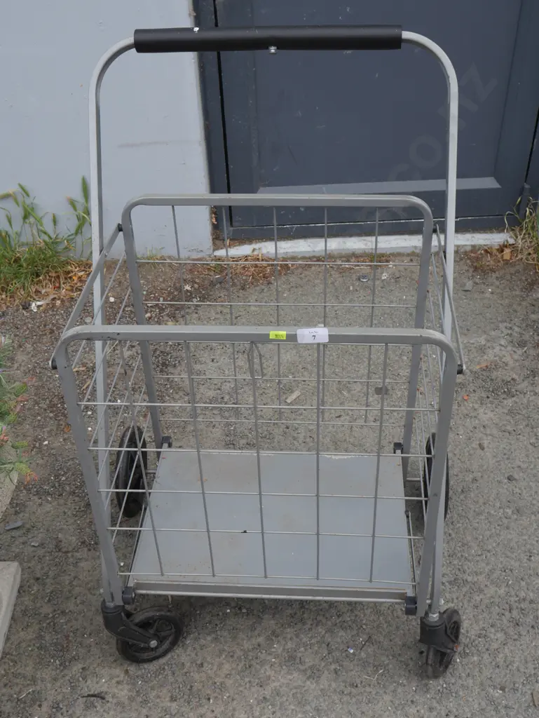 Folding metal trolley Image 1++