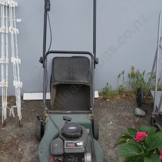 Cobra petrol lawn mower
