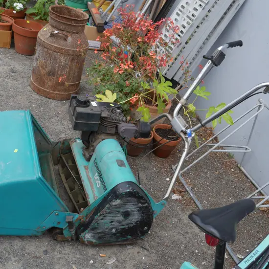 Lawnmaster 500 reel mower