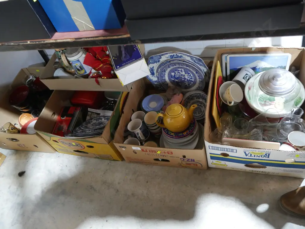 Five boxes of assorted kitchenware etc Image 1++