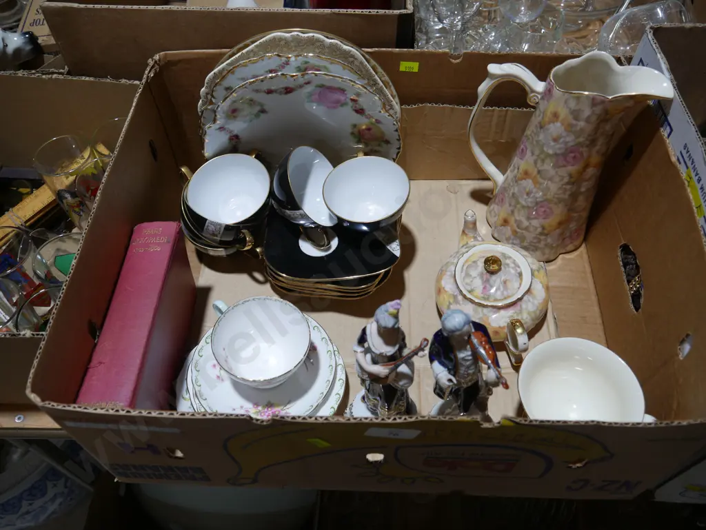 Cups and sauces etc Image 1++