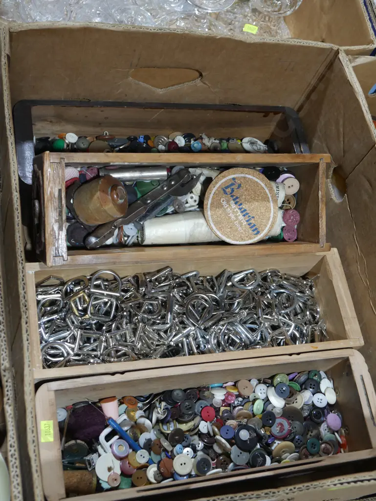 Buttons etc Image 1++