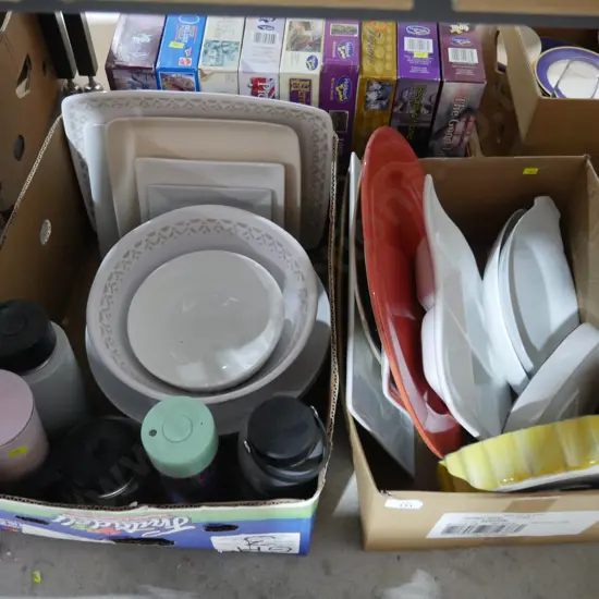 Two boxes of kitchenware