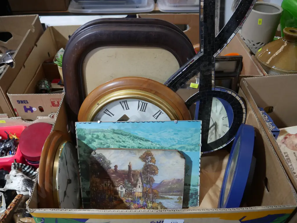 Clocks, mirrors, artworks Image 1++