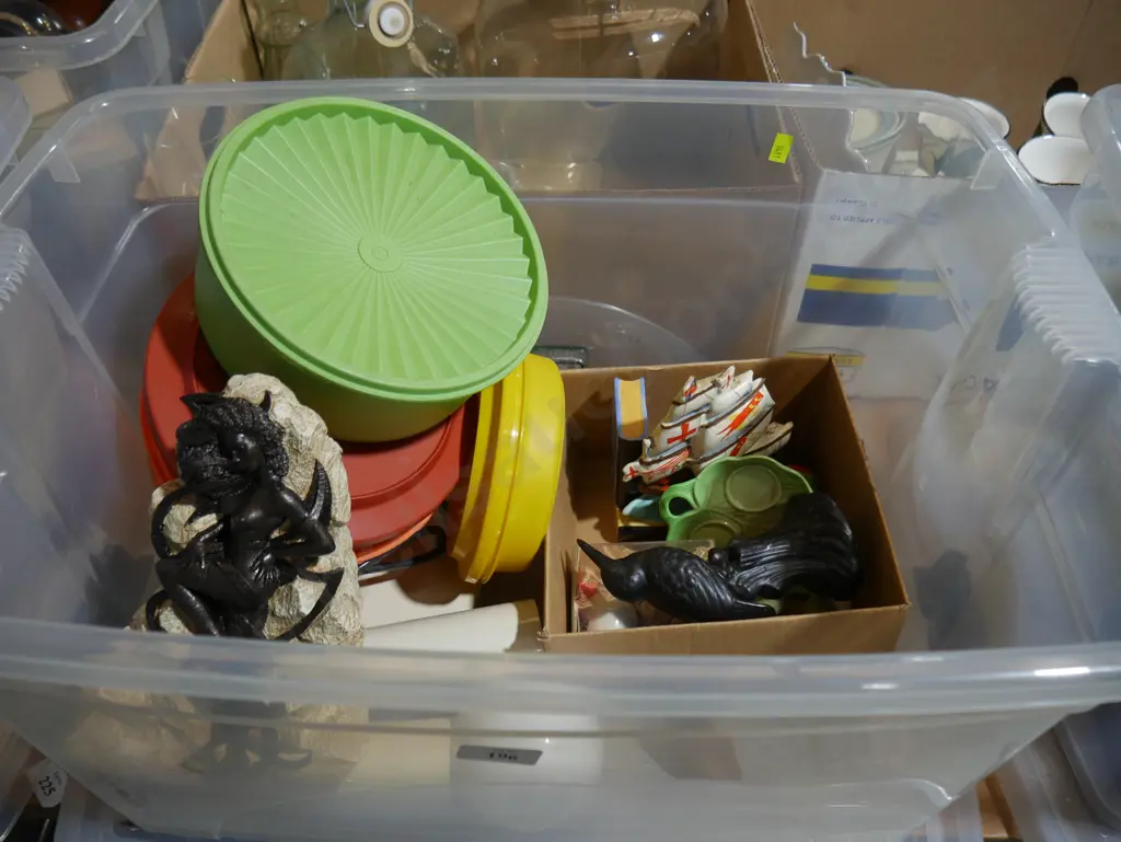 Tupperware containers etc Image 1++