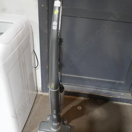 Vax verso stick vacuum cleaner