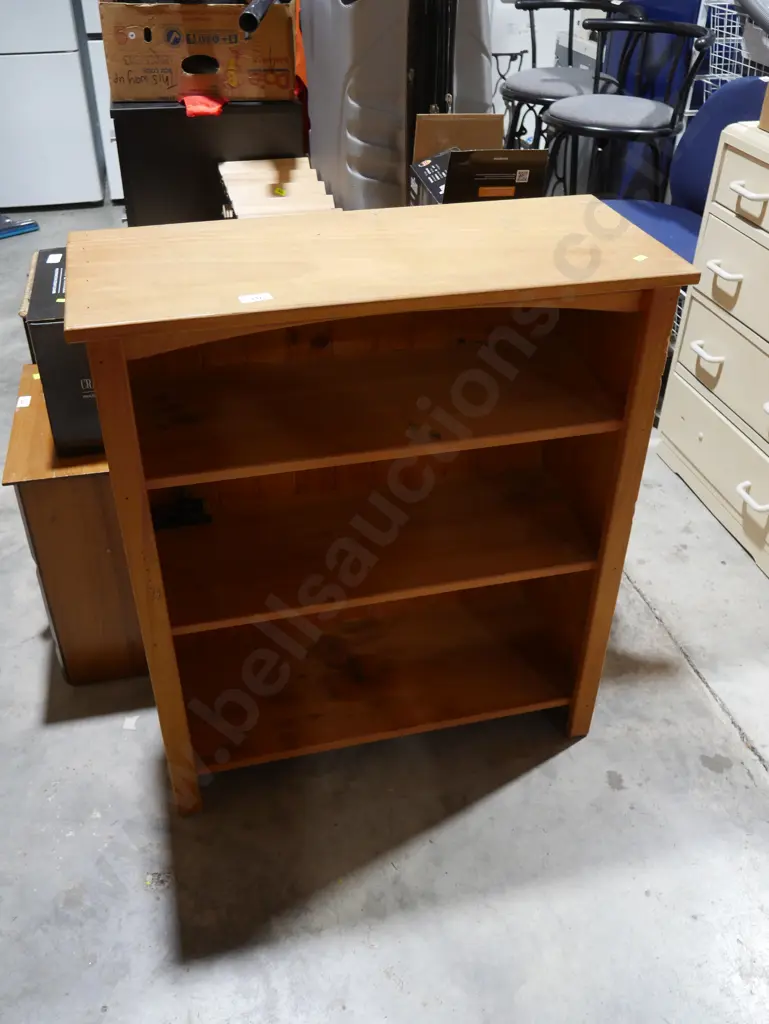 Solid wood bookcase Image 1++