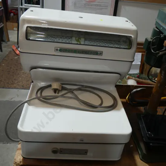 Globe Stimpson computing scale