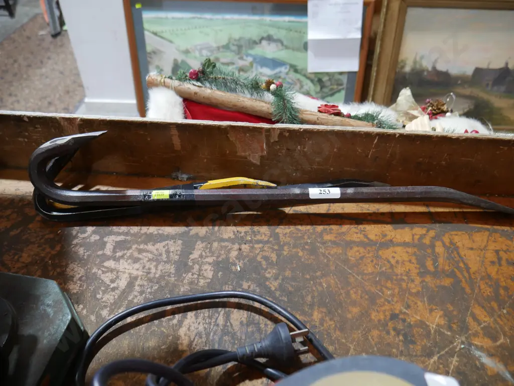 3 crowbars Image 1++