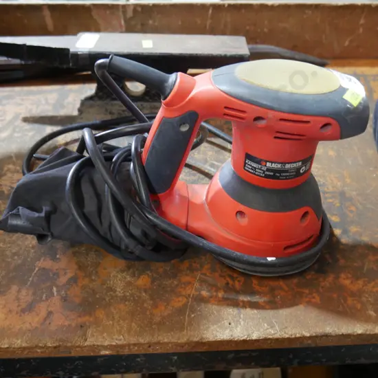 Black and Decker sander