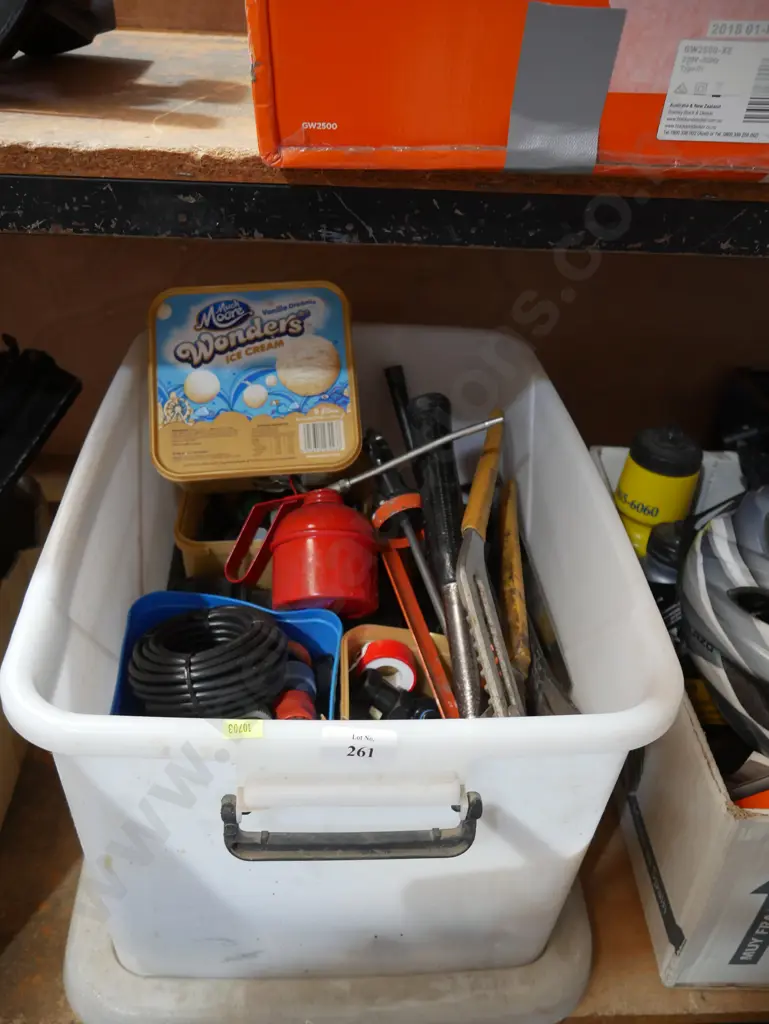 Tools, irrigation fittings Image 1++
