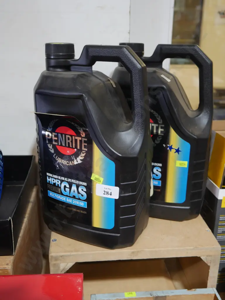 2 bottles penrite engine oil 20W/60 Image 1++