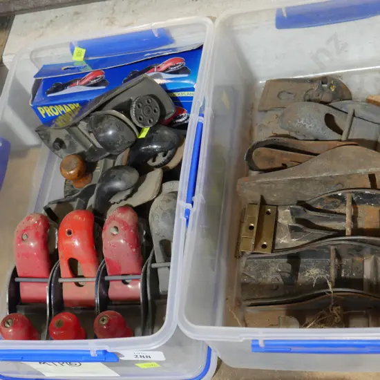 2 containers metal wood planes