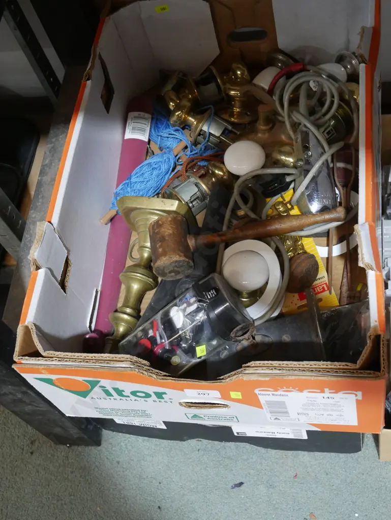 Door knobs etc Image 1++