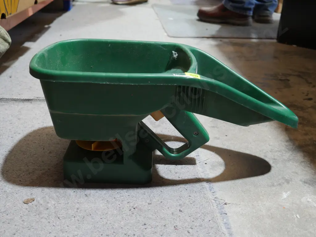 Seed spreader Image 1++