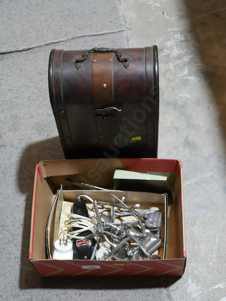 Vintage shavers etc Image 1++