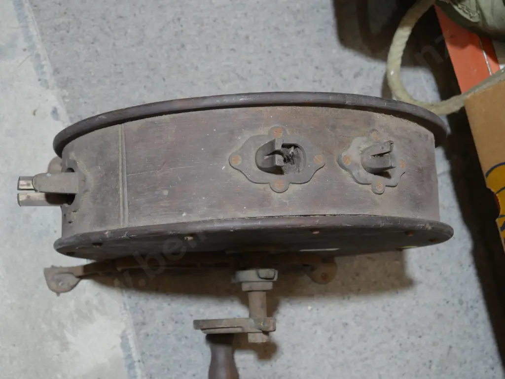 Knife cleaning machine Image 1++