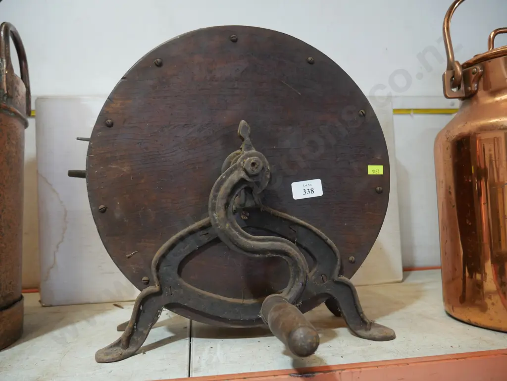 Knife cleaning machine Image 1++