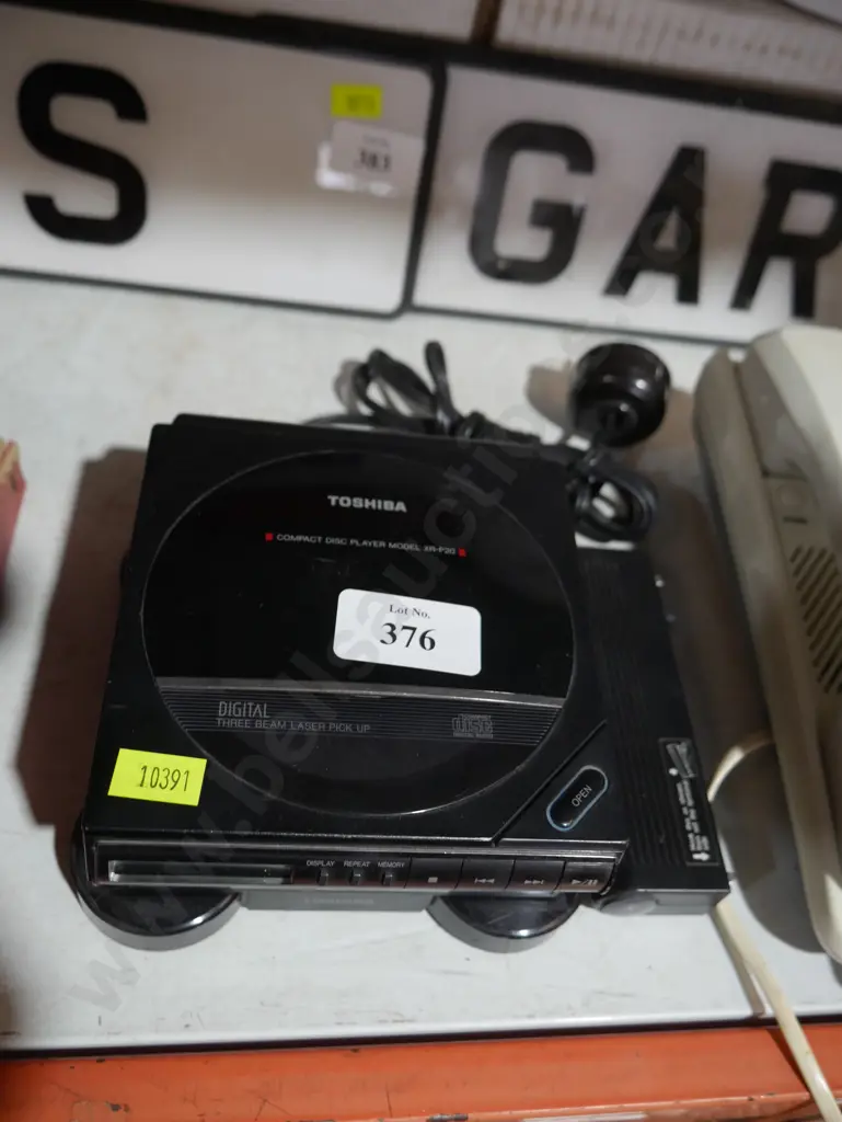 Toshiba CD player Image 1++