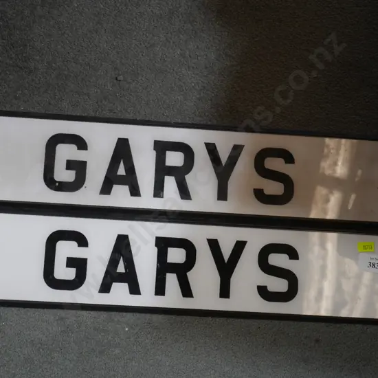 Gary's signs