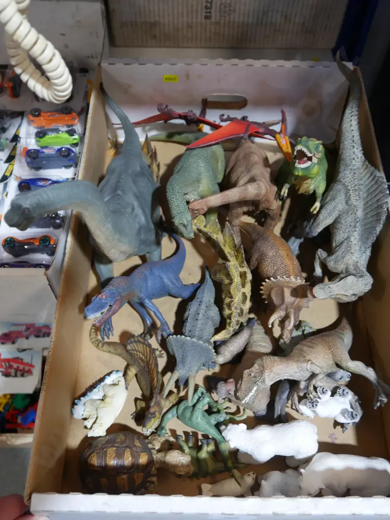 Dinosaur toys Image 1++