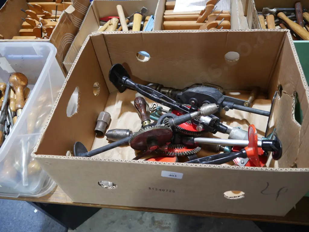 Assorted hand drills Image 1++