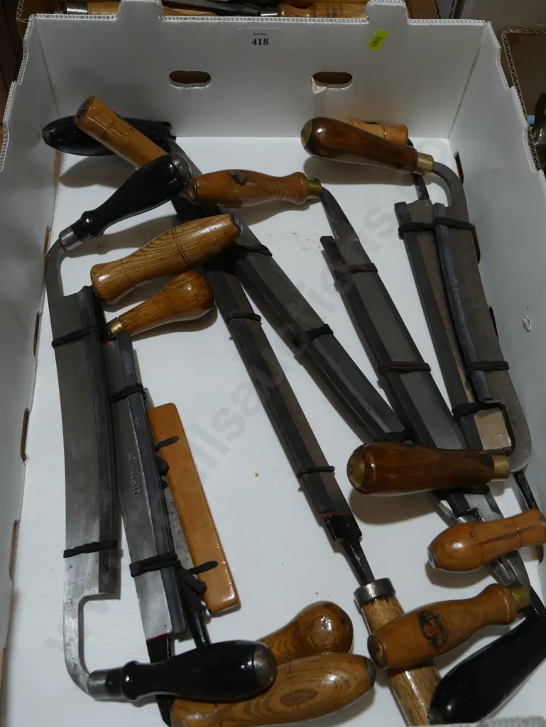 Assorted draw knifes Image 1++