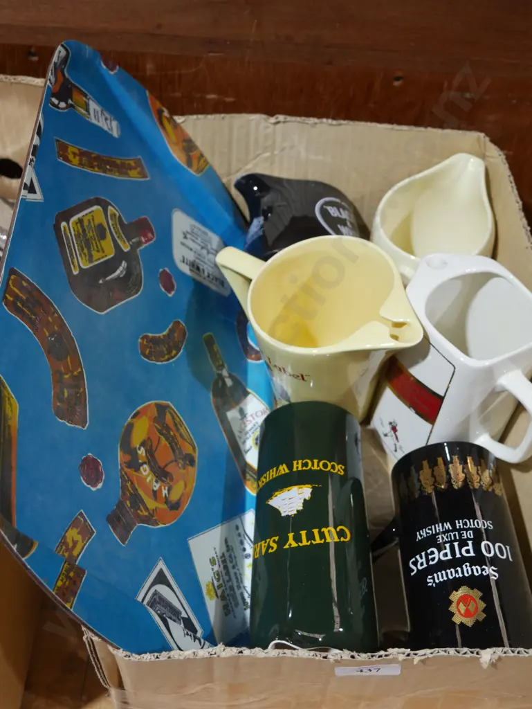 Whiskey jugs Image 1++