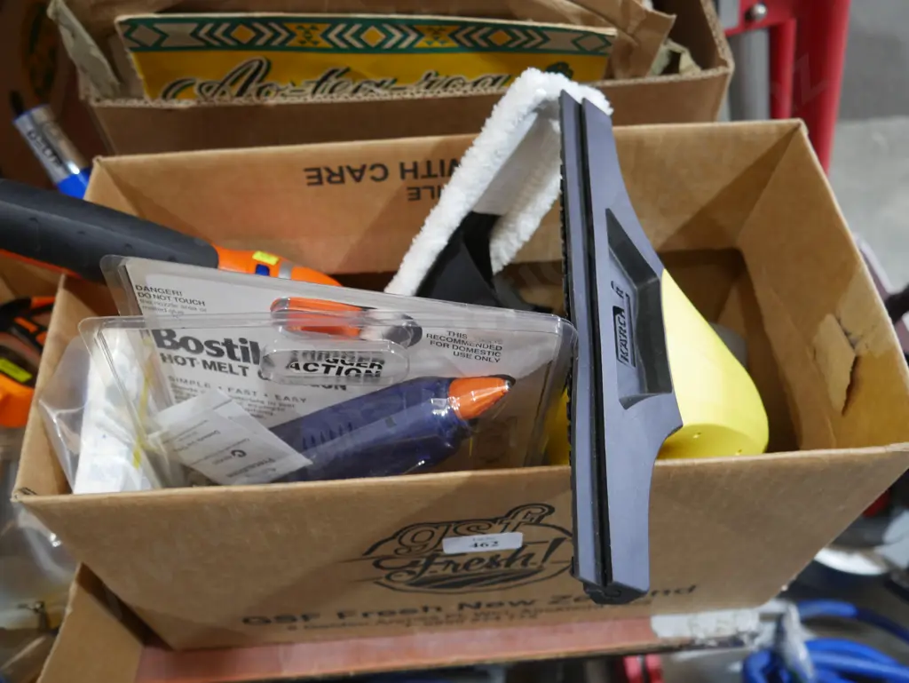 Garage sundries Image 1++