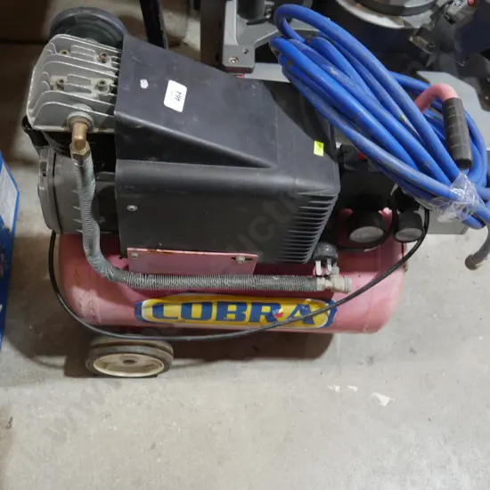 Air compressor