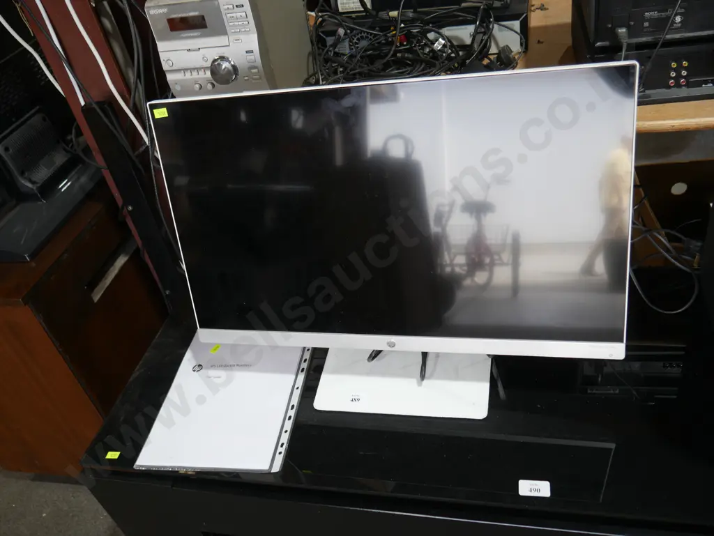 HP computer monitor Image 1++