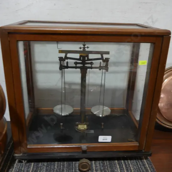 Cased apothecary scale