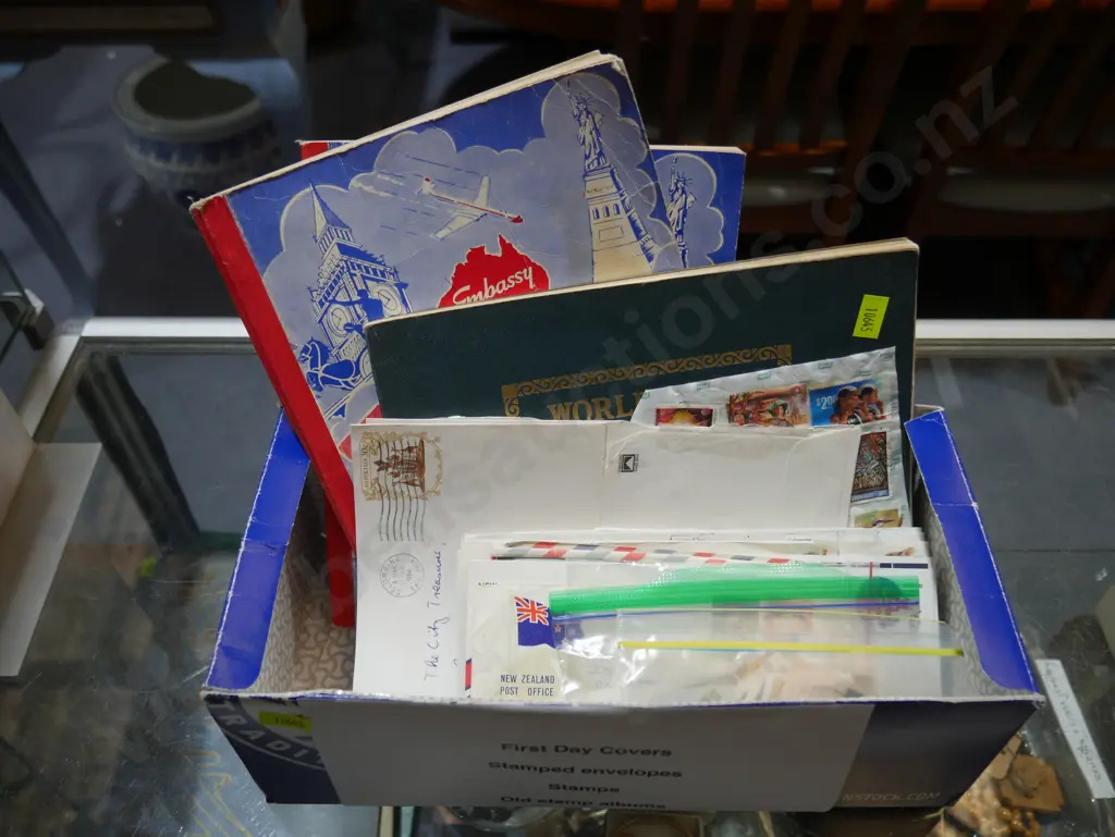 Stamps, stamp albums, first day covers Image 1++