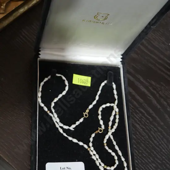 Pearl necklace and bracelet