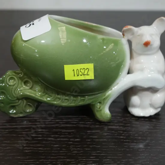 Pig posey vase