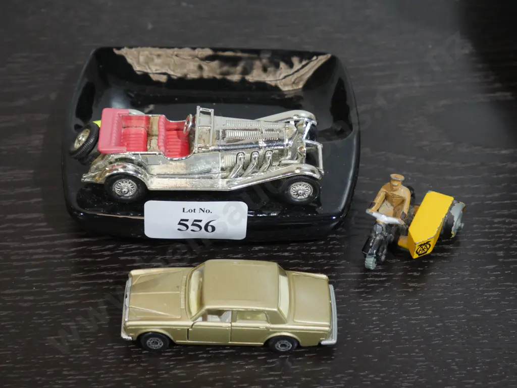 Car ashtray dinky toy etc Image 1++