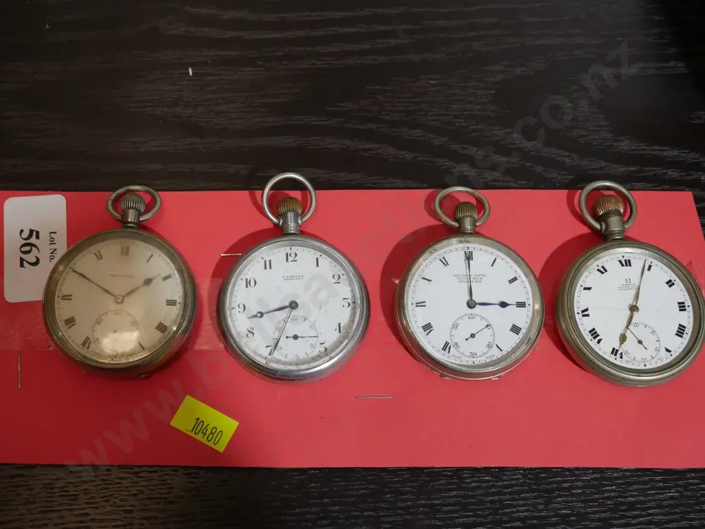 4 pocket watches Image 1++