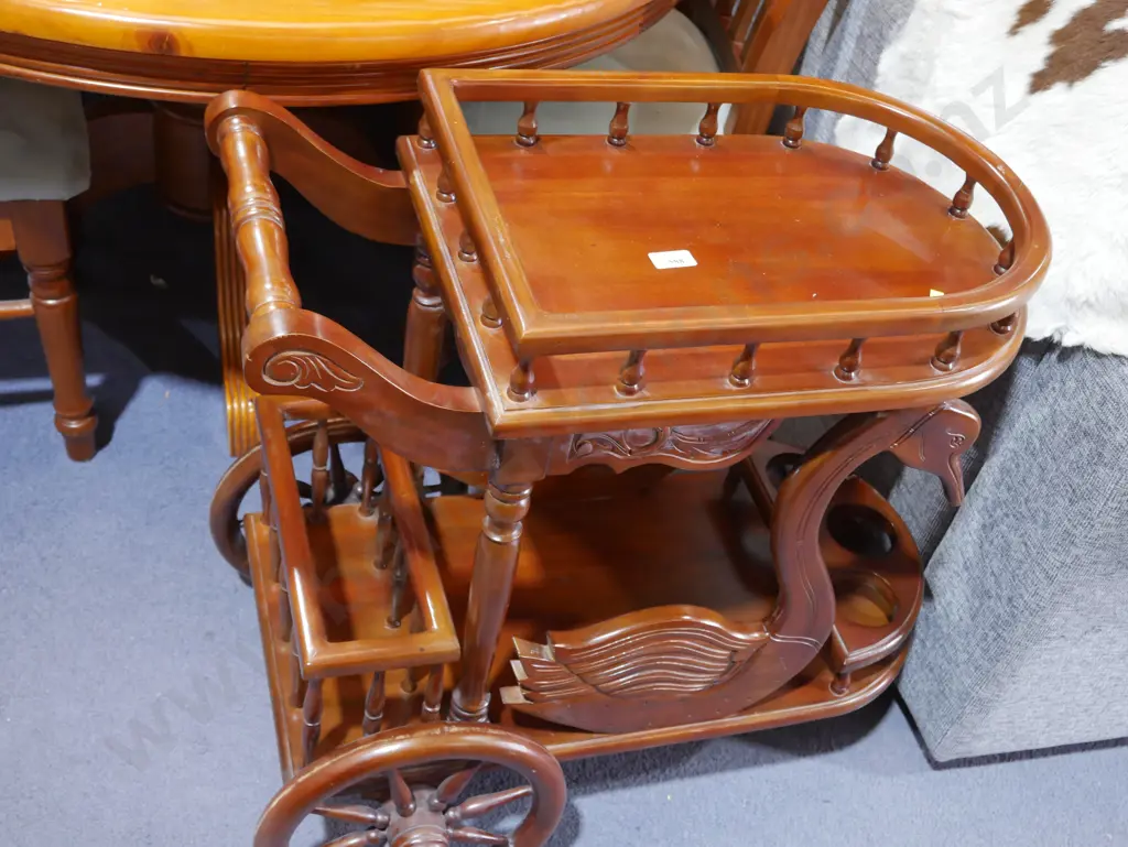 Drinks trolley Image 1++