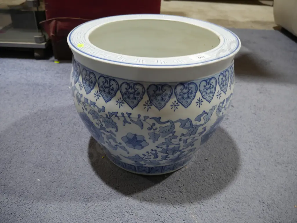 Oriental plant pot Image 1++