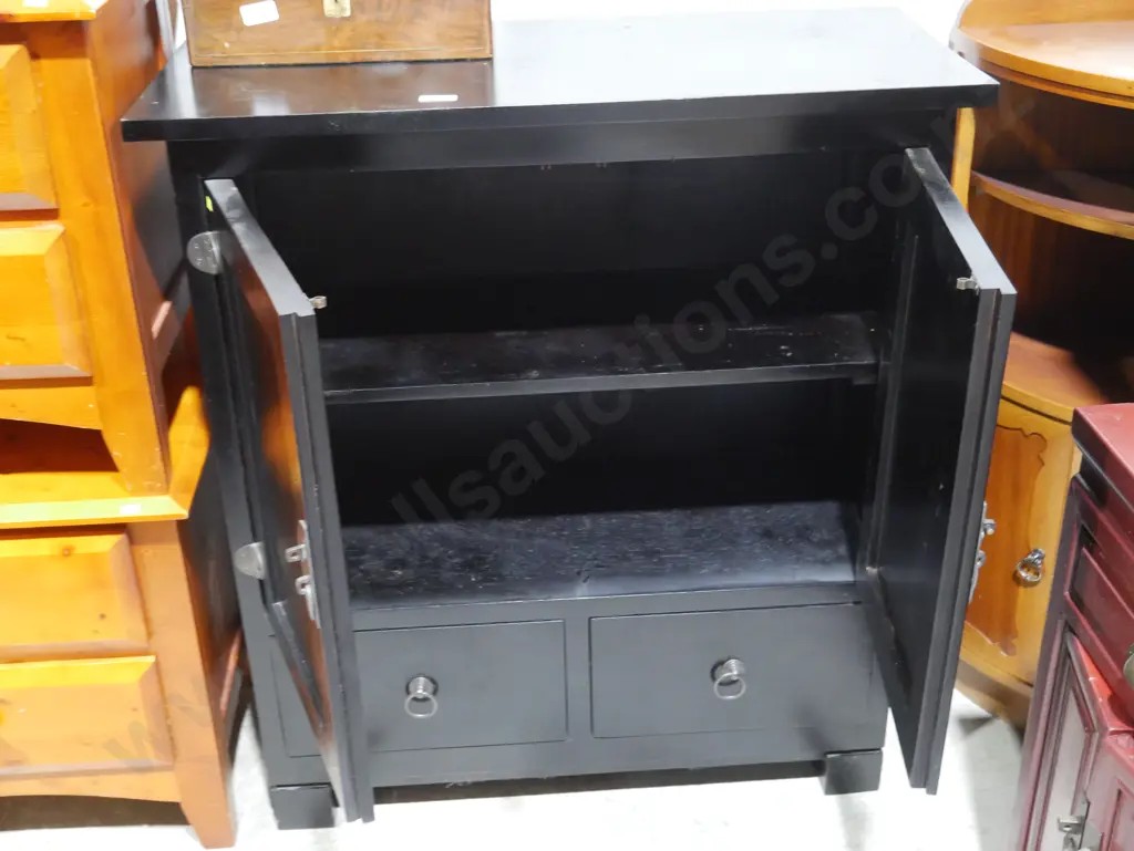 Oriental black cabinet Image 1++